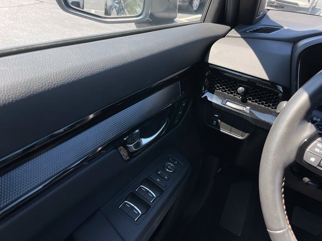 Certified 2025 Honda CR-V Sport Touring image 24