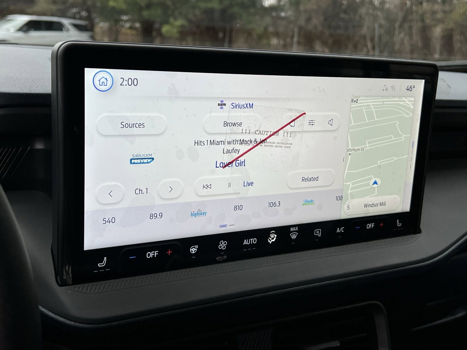 New 2025 Ford Maverick Lariat w/ Black Appearance Package image 18