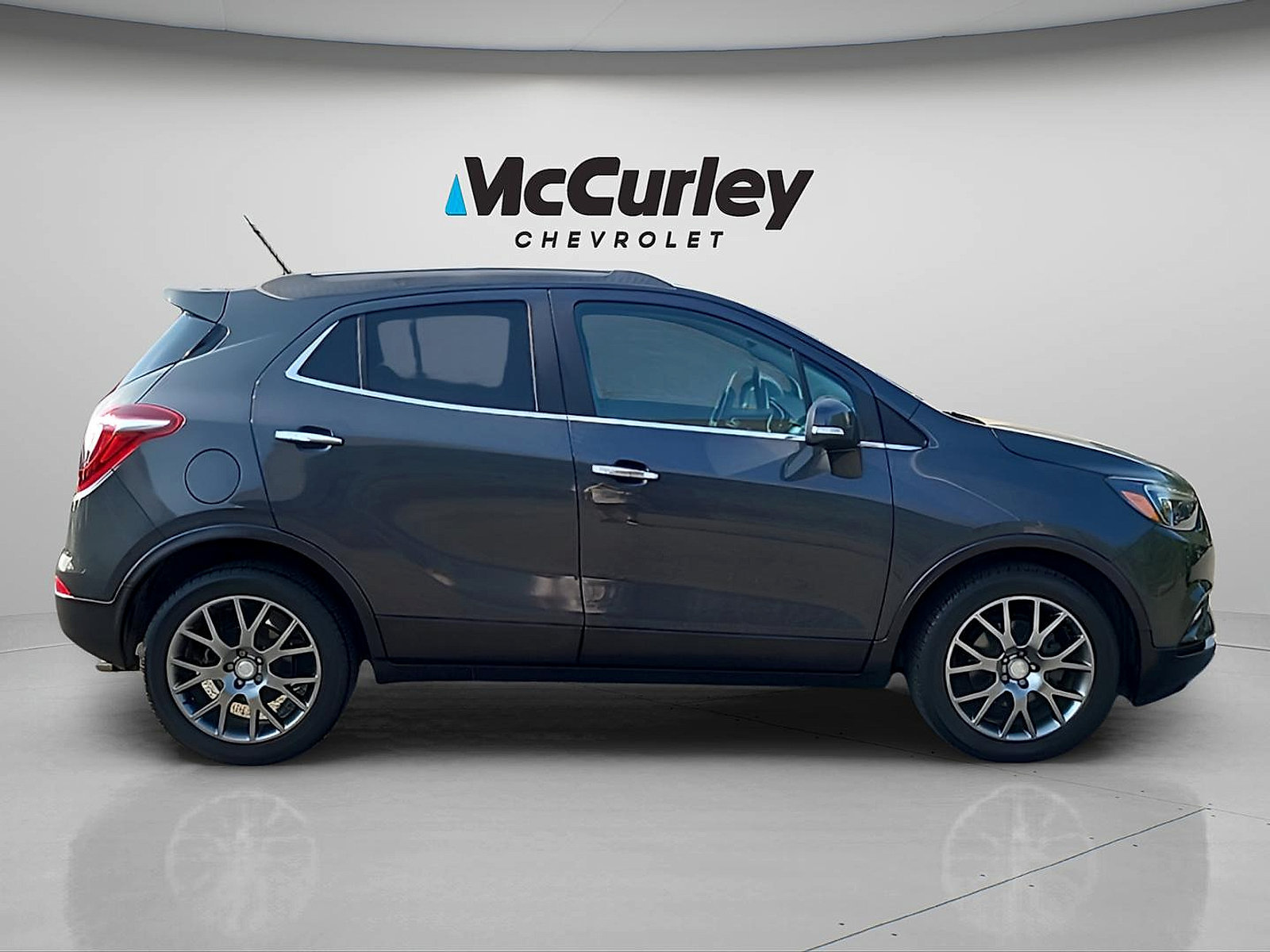 Used 2017 Buick Encore Sport Touring FWD image 8