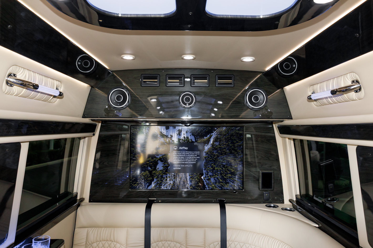 Used 2023 Mercedes-Benz Sprinter 3500 w/ Parking Package image 10