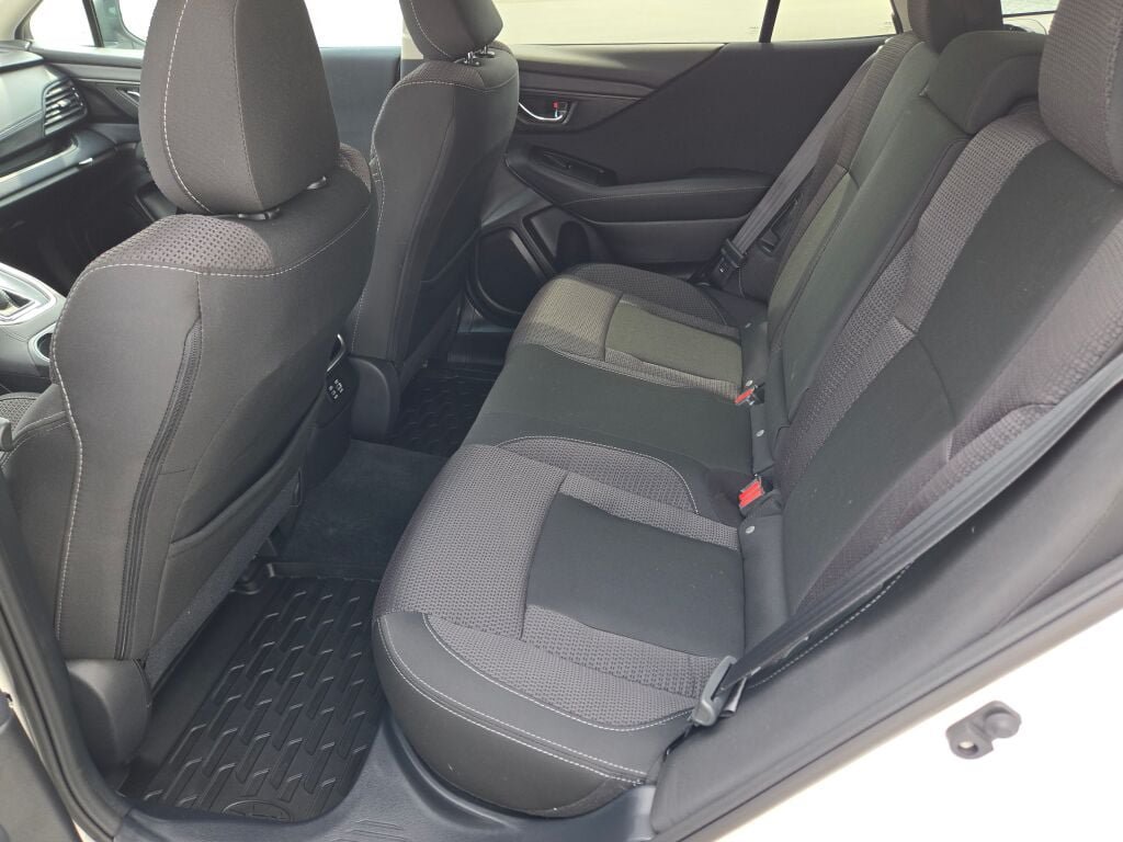 Certified 2024 Subaru Outback Premium AWD/4WD image 15