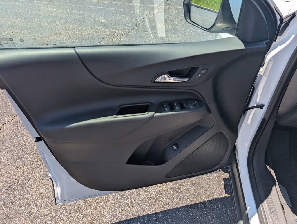 Used 2022 Chevrolet Equinox LT FWD image 14
