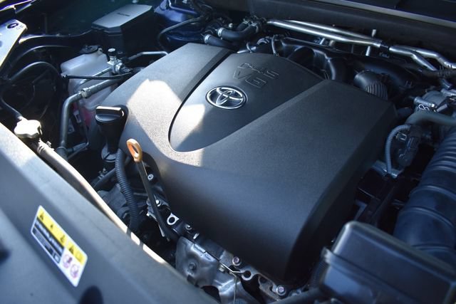 Used 2021 Toyota Highlander Platinum AWD/4WD image 39