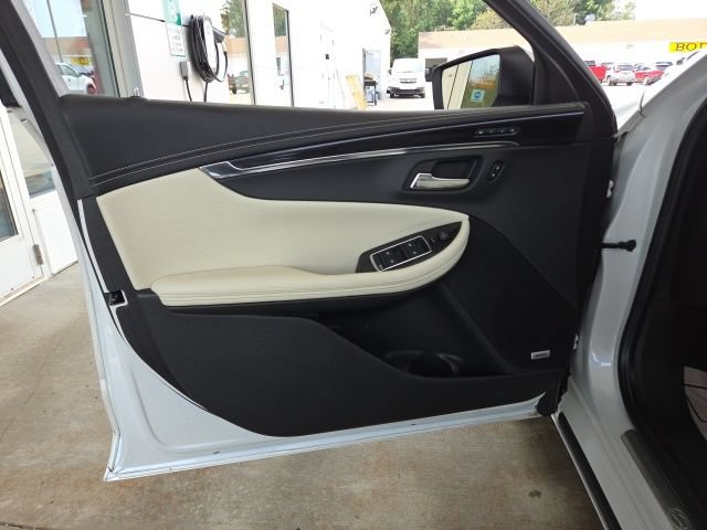 Used 2019 Chevrolet Impala Premier w/ Premier Convenience Package FWD image 42