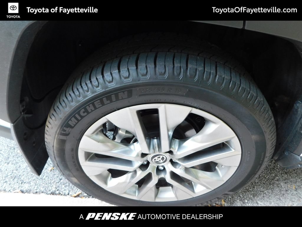 Used 2020 Toyota RAV4 Limited AWD/4WD image 8