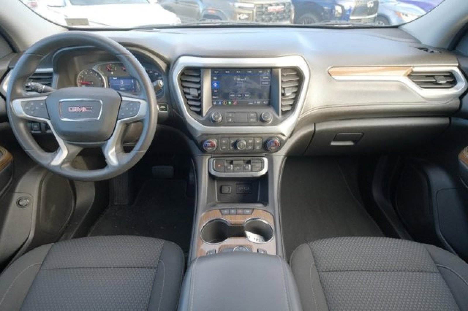 Used 2022 GMC Acadia SLE w/ Driver Convenience Package image 18