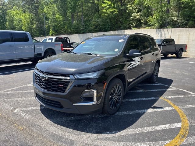 Used 2022 Chevrolet Traverse RS image 3