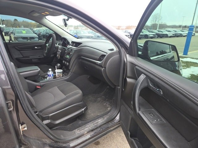 Used 2016 Chevrolet Traverse LT image 18