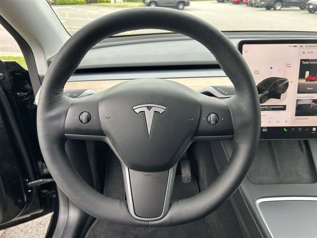 Used 2024 Tesla Model Y Long Range AWD/4WD image 17