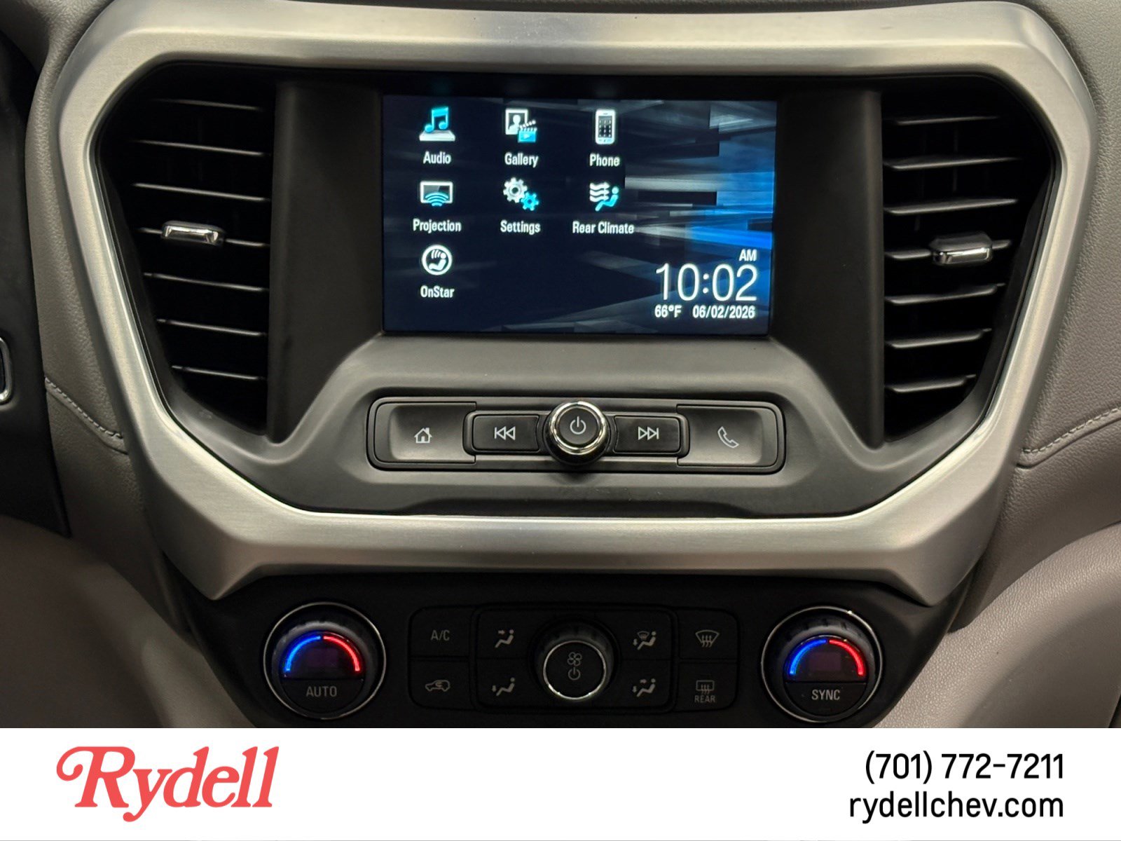 Used 2018 GMC Acadia SLE AWD/4WD image 21