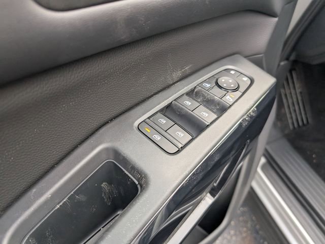 New 2025 Nissan Pathfinder SV image 16