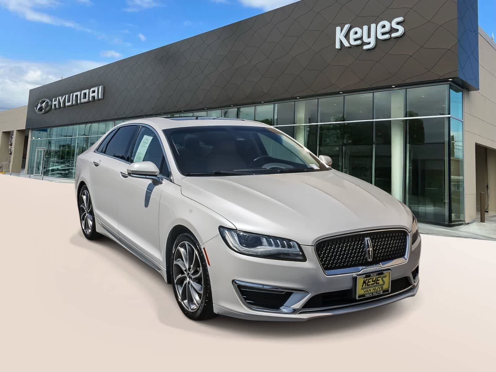 Used 2019 Lincoln MKZ Reserve w/ Reserve Plus Package FWD image 3