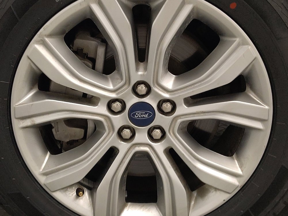 Used 2022 Ford Edge Titanium w/ Equipment Group 301A AWD/4WD image 31