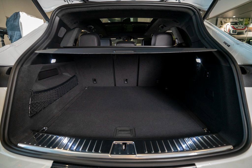 New 2026 Porsche Cayenne GTS image 46