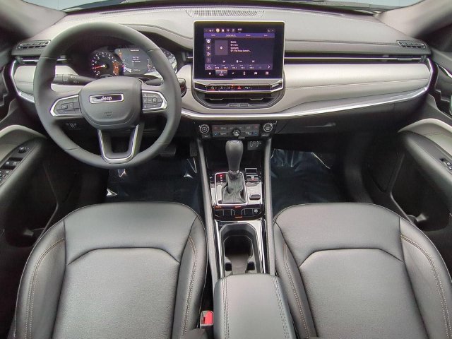 Used 2024 Jeep Compass Limited AWD/4WD image 27