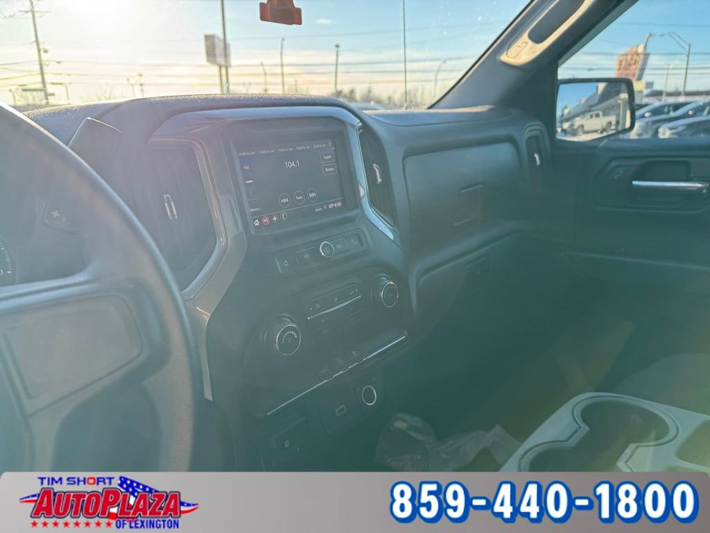 Used 2020 Chevrolet Silverado 1500 Custom w/ Custom Value Package image 5