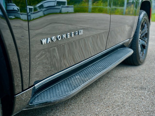 Used 2024 Jeep Wagoneer Series II image 30