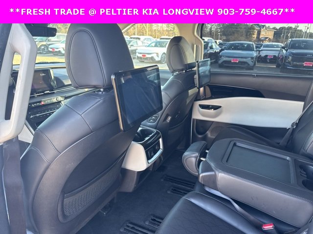 Used 2022 Kia Carnival SX image 12