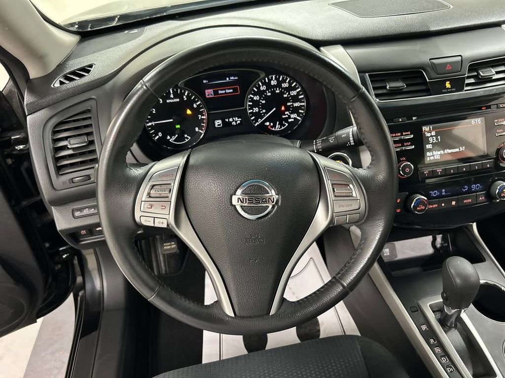 Used 2015 Nissan Altima 2.5 SV FWD image 4