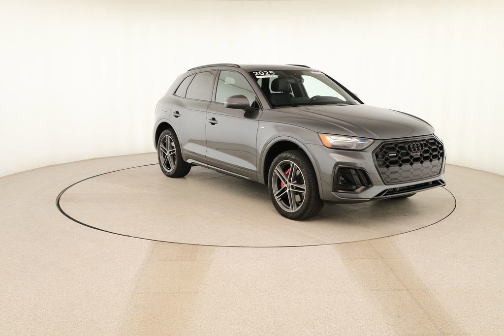 Used 2025 Audi Q5 e Premium Plus w/ Premium Plus Package image 10