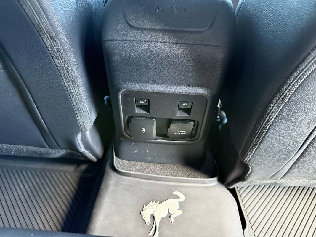 Used 2023 Ford Bronco Wildtrak image 30