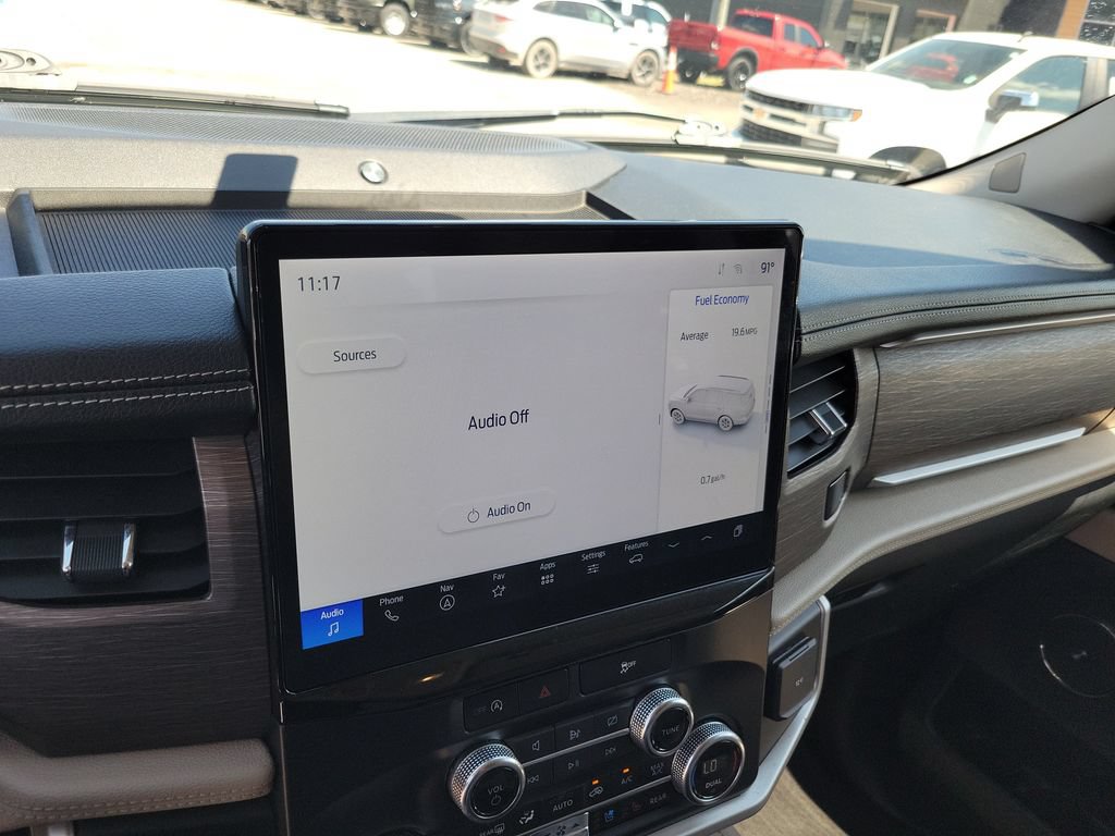 Used 2024 Ford Expedition Max Limited RWD image 32