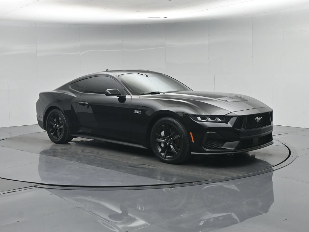 Used 2024 Ford Mustang GT RWD image 6