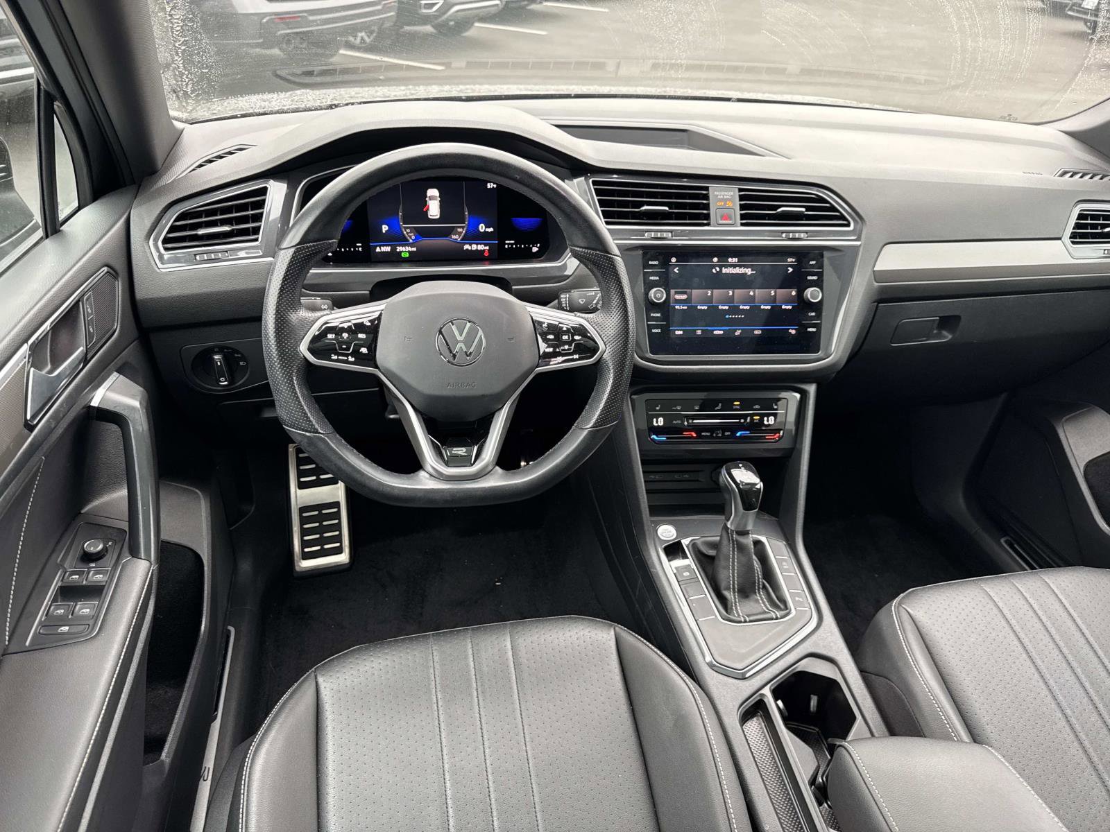 Certified 2023 Volkswagen Tiguan SE R-Line image 7