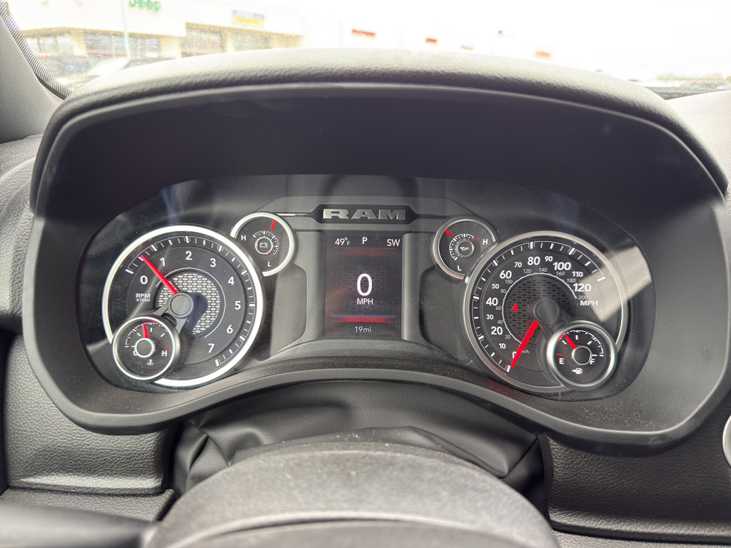 New 2026 RAM 1500 Express AWD/4WD image 17