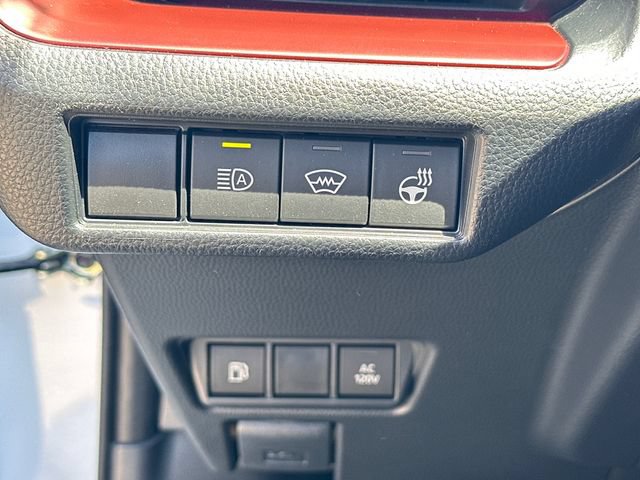 Used 2024 Toyota Prius Prime FWD image 17