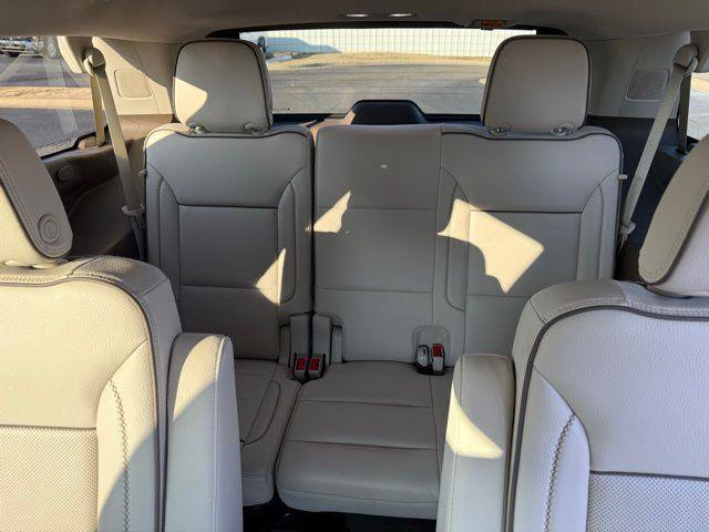Used 2021 GMC Yukon Denali w/ Denali Premium Package RWD image 49