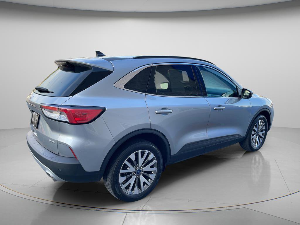 Used 2022 Ford Escape Titanium AWD/4WD image 11