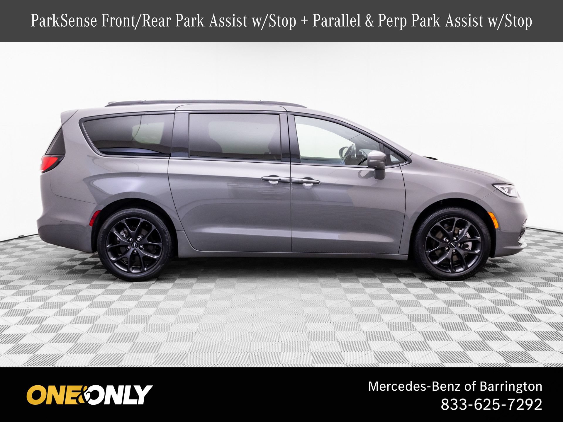 Used 2021 Chrysler Pacifica Touring-L w/ Premium & Safety Sphere Group AWD/4WD image 6
