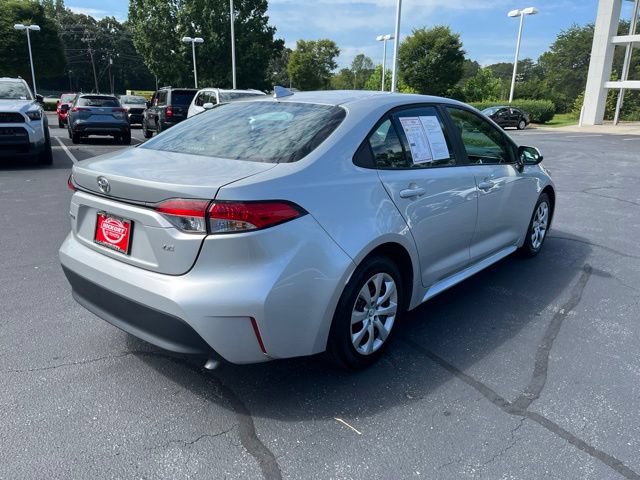 Used 2024 Toyota Corolla LE FWD image 5