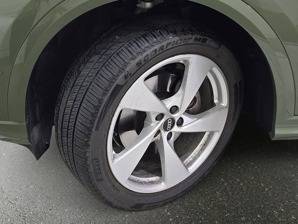 Used 2025 Audi Q5 Premium Plus w/ Premium Plus image 34