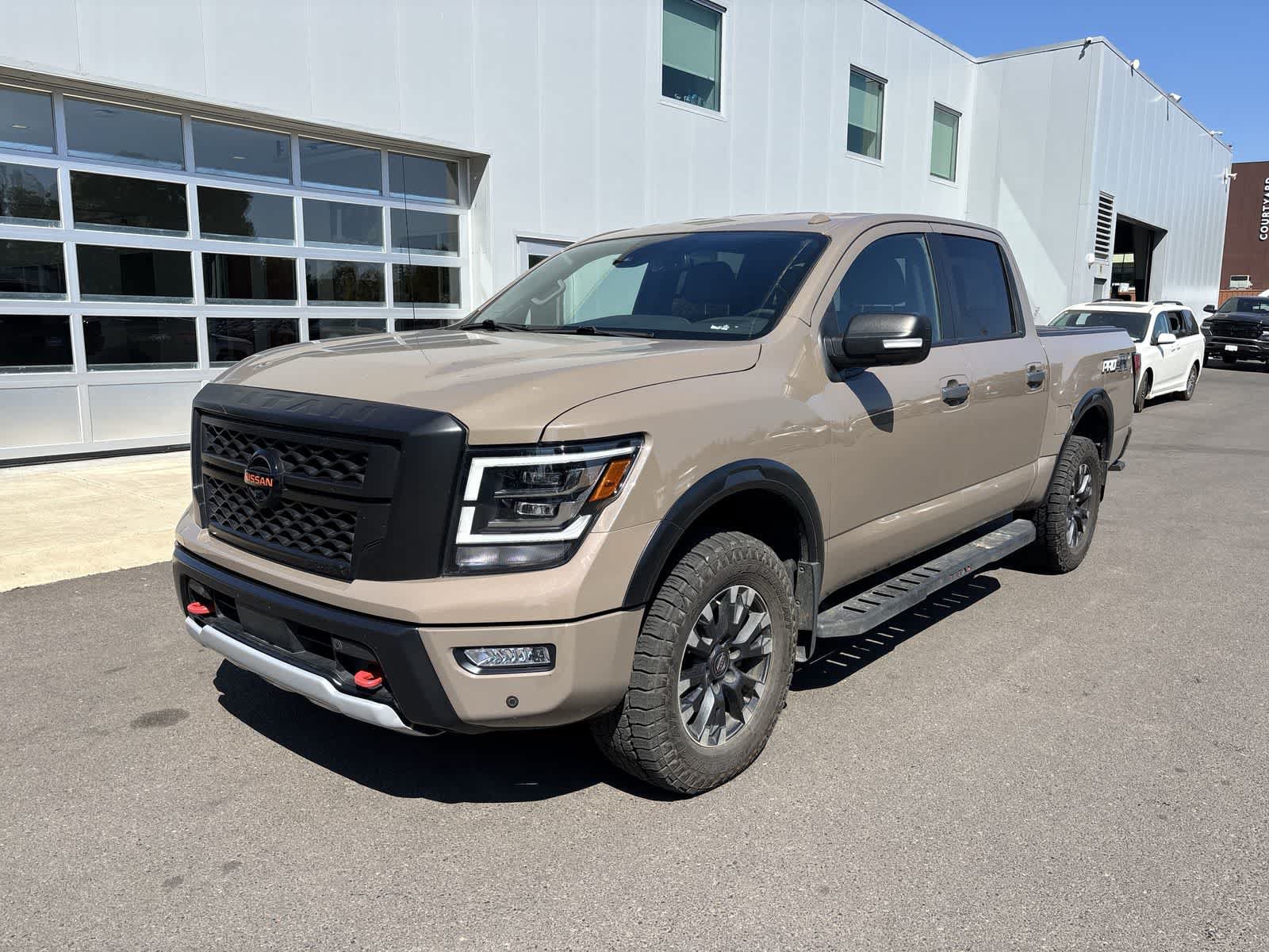 Used 2020 Nissan Titan PRO-4X w/ Pro-4x Convenience Package AWD/4WD video 1