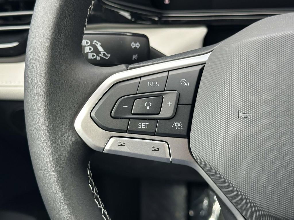 New 2025 Volkswagen Taos S FWD image 15