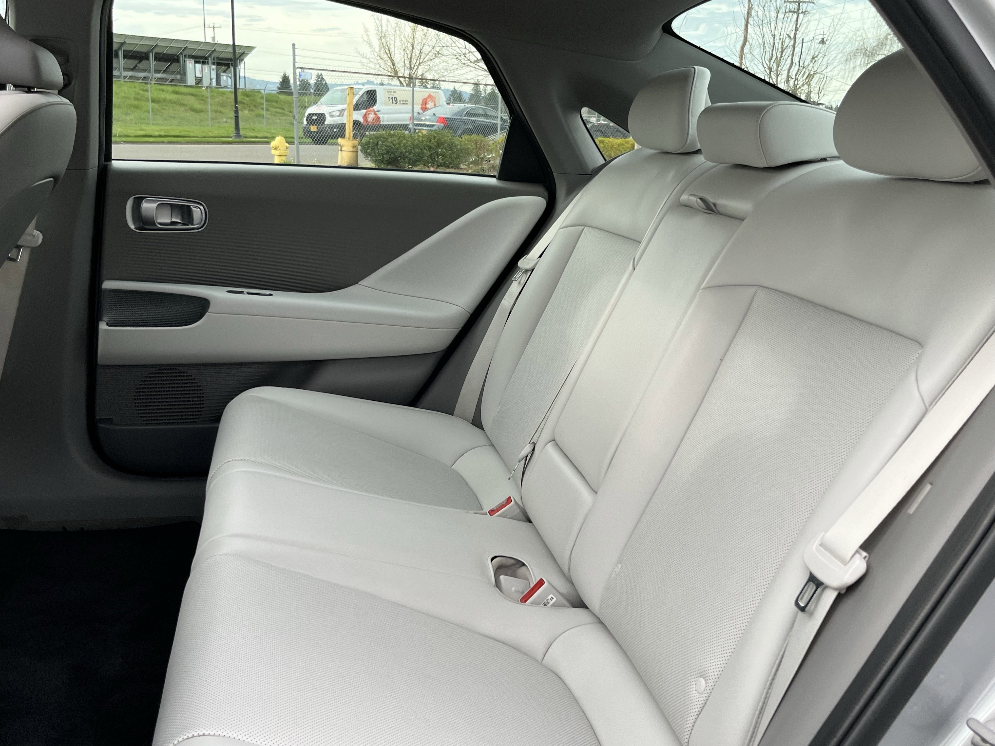 Used 2024 Hyundai Ioniq 6 Limited image 14