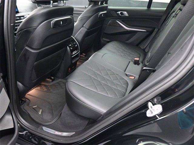 Used 2024 BMW X5 xDrive40i w/ Premium Package image 16