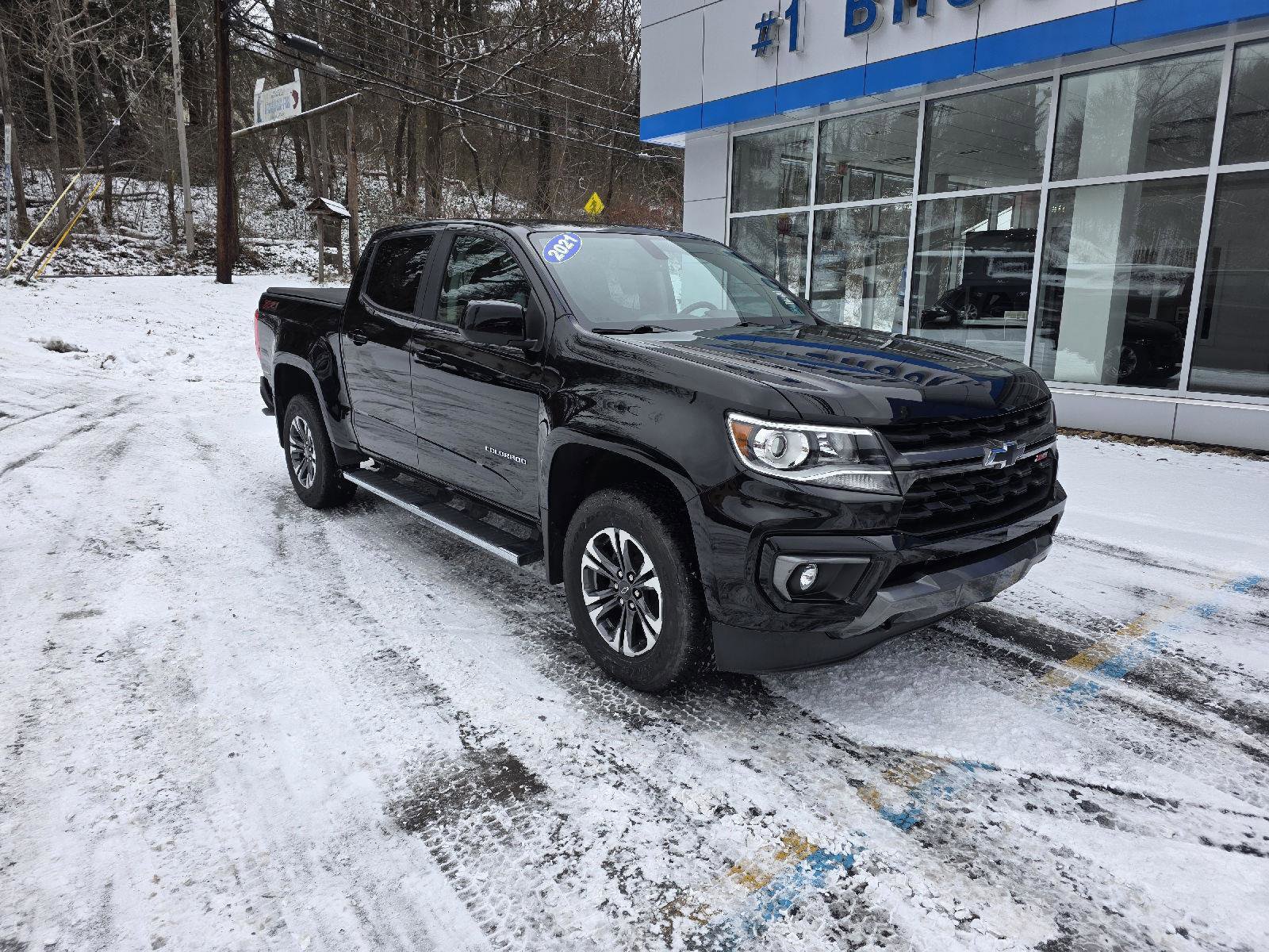 Used 2021 Chevrolet Colorado Z71 image 2