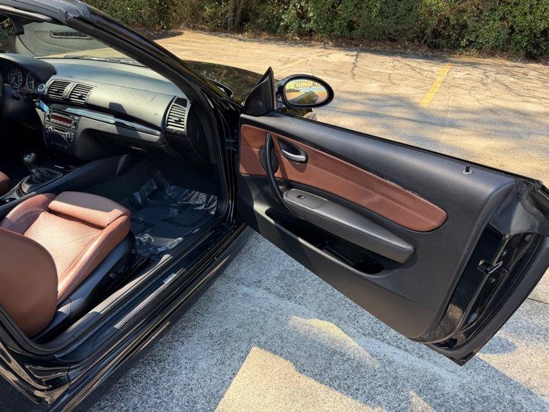 Used 2008 BMW 135i Convertible RWD image 25
