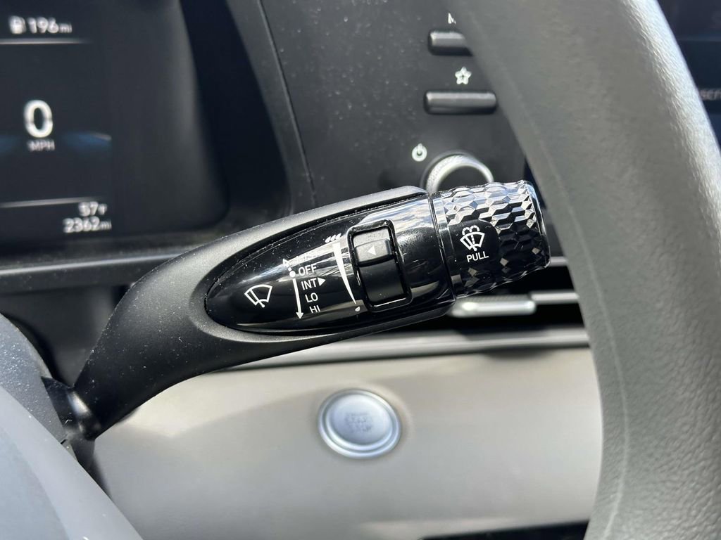Used 2023 Hyundai Elantra SEL FWD image 19