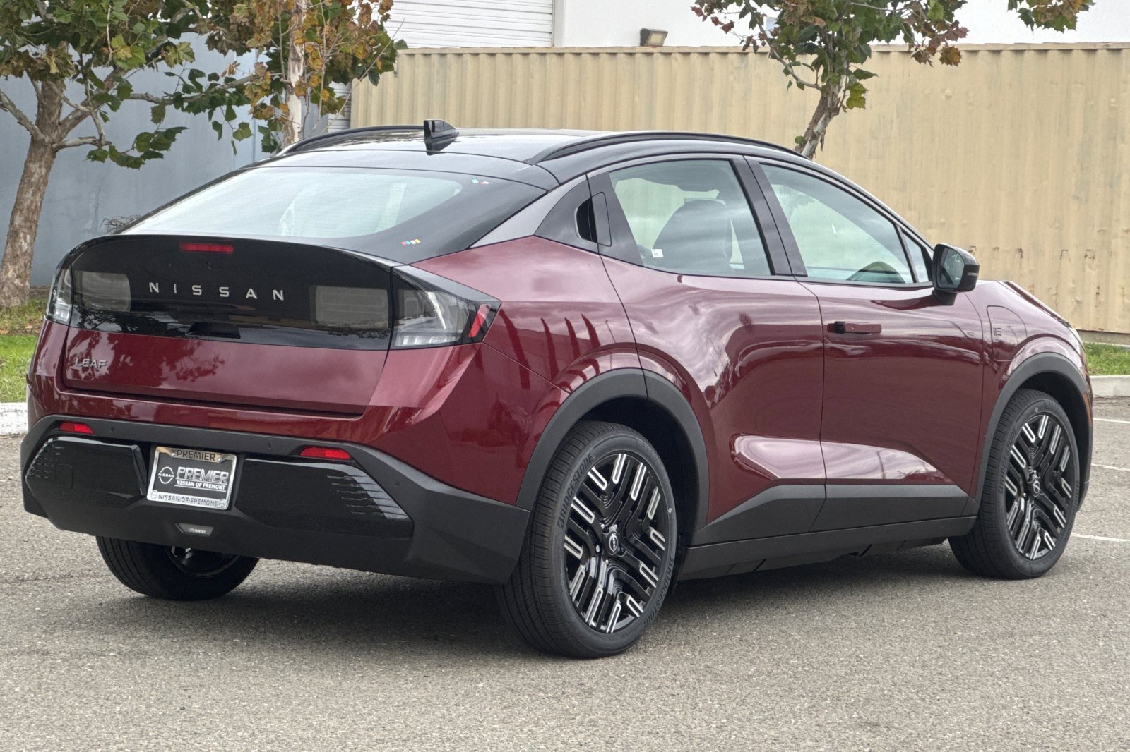 New 2026 Nissan Leaf Platinum+ w/ Cargo Package (Platinum+) image 4