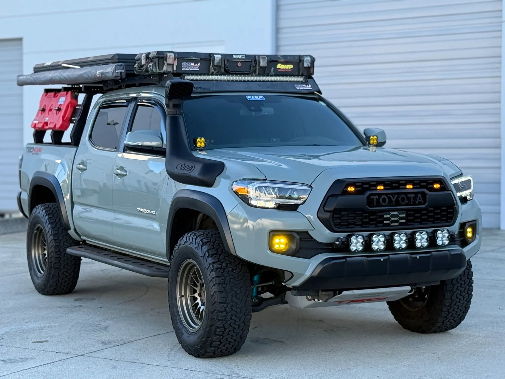 Used 2023 Toyota Tacoma TRD Off-Road AWD/4WD image 3