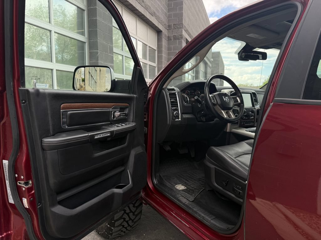 Used 2017 RAM 2500 Laramie w/ Sport Appearance Group AWD/4WD image 32
