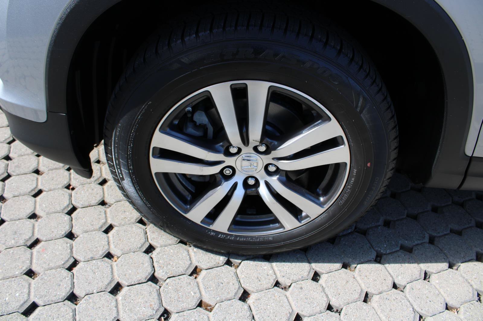 Used 2016 Honda Pilot EX image 12