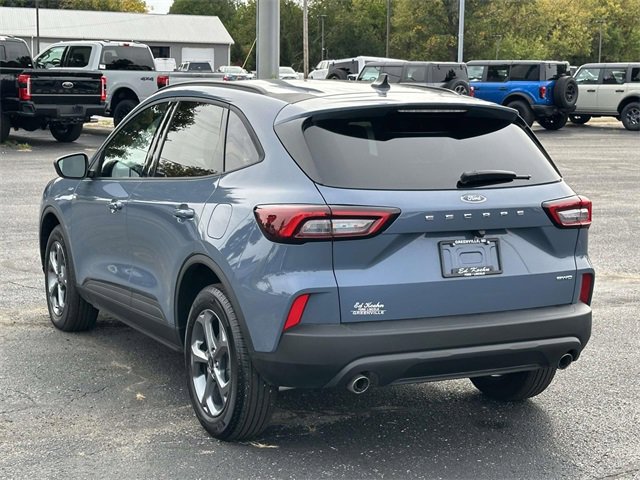 New 2025 Ford Escape ST-Line w/ Cold Weather Package image 5