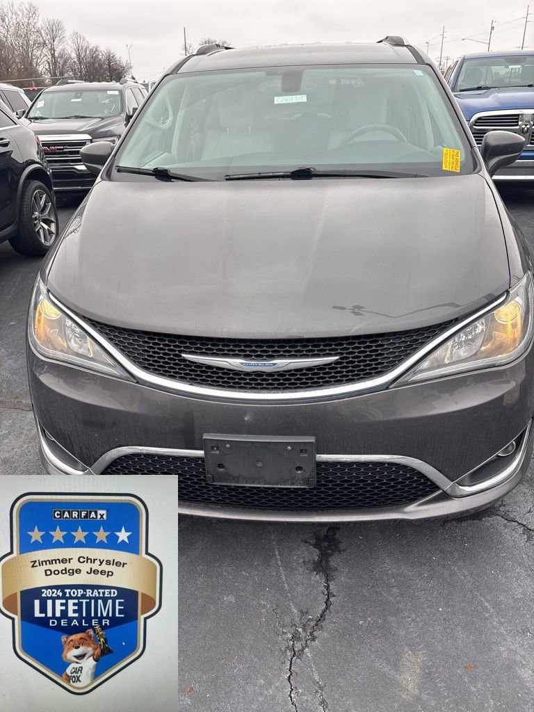 Certified 2018 Chrysler Pacifica Touring-L Plus image 1