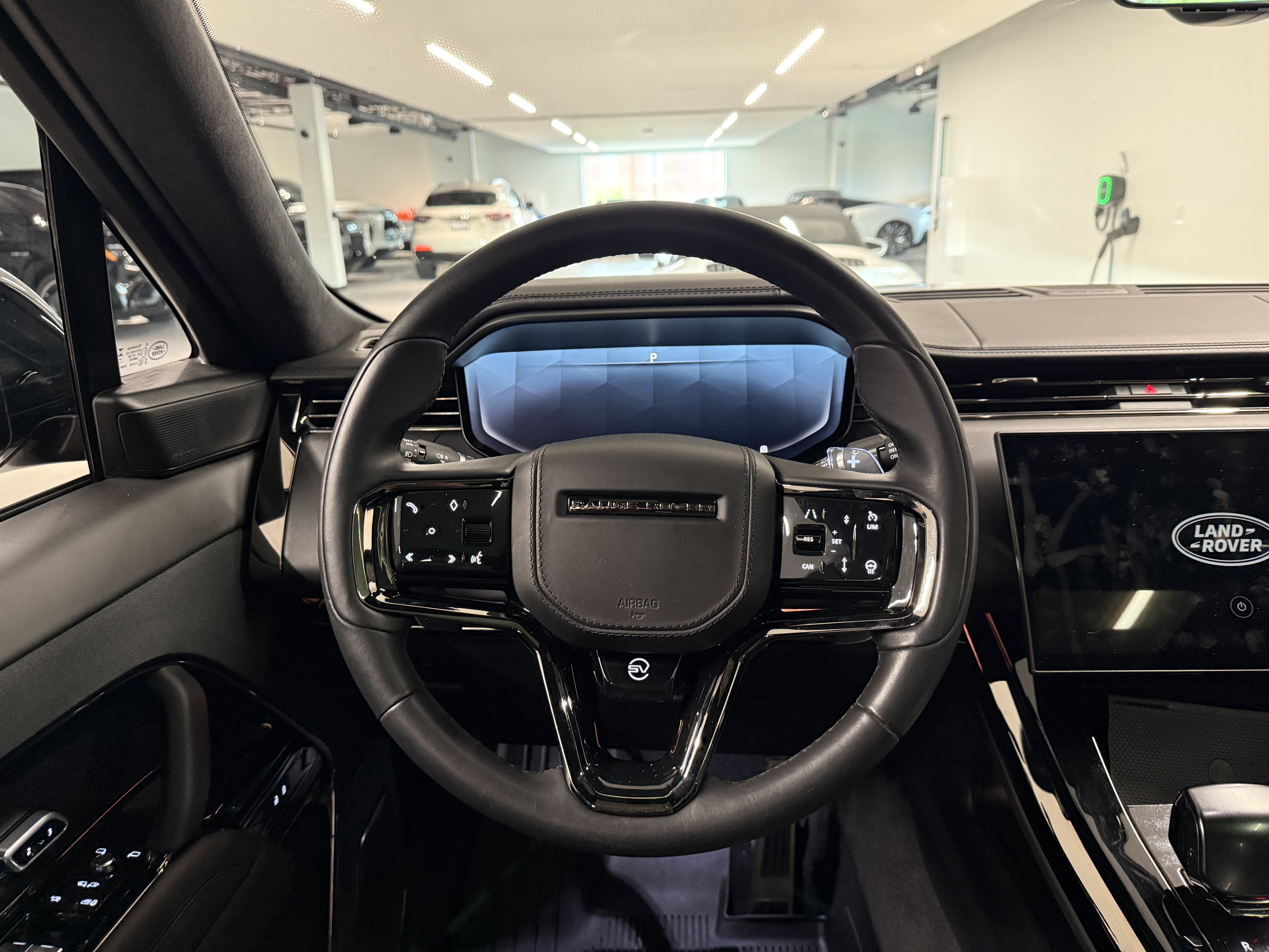 Used 2025 Land Rover Range Rover Sport SV Edition Two AWD/4WD image 18