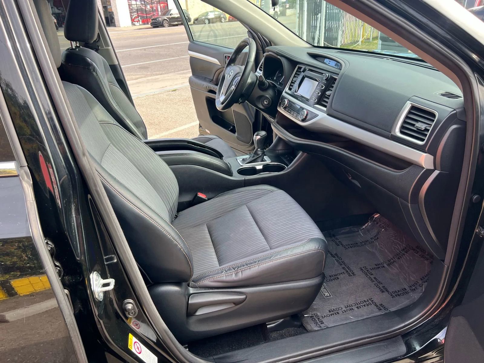 Used 2014 Toyota Highlander Plus image 12